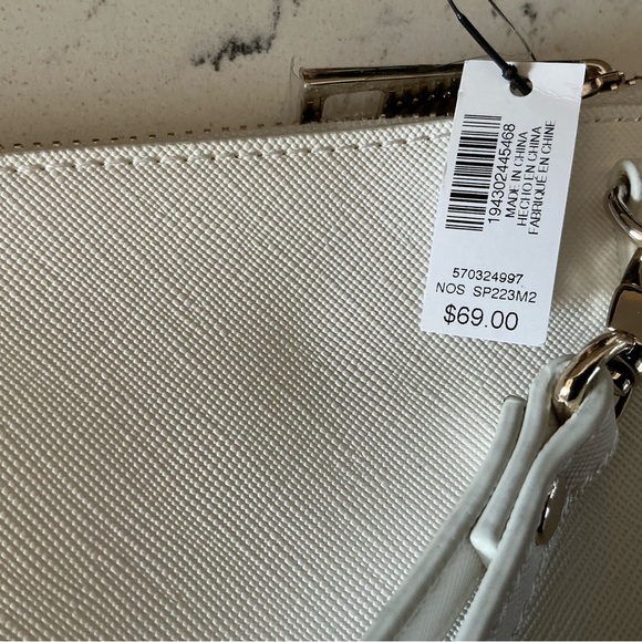 White House black market hydrangea white studded pouch clutch wristlet - Picture 3 of 5